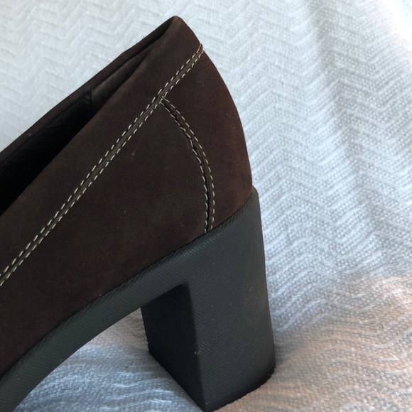 Unworn Aerosoles. Sponge Cake. Sz 9. Chocolate Brown ‘Suede’ heels - Picture 3 of 7